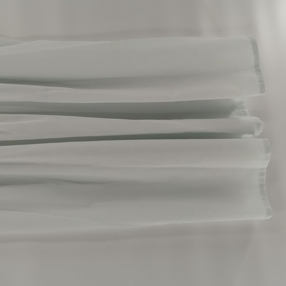 Christian Dior night gown pale green night shirt  with lace and eyelet medium lg - Picture 3 of 9